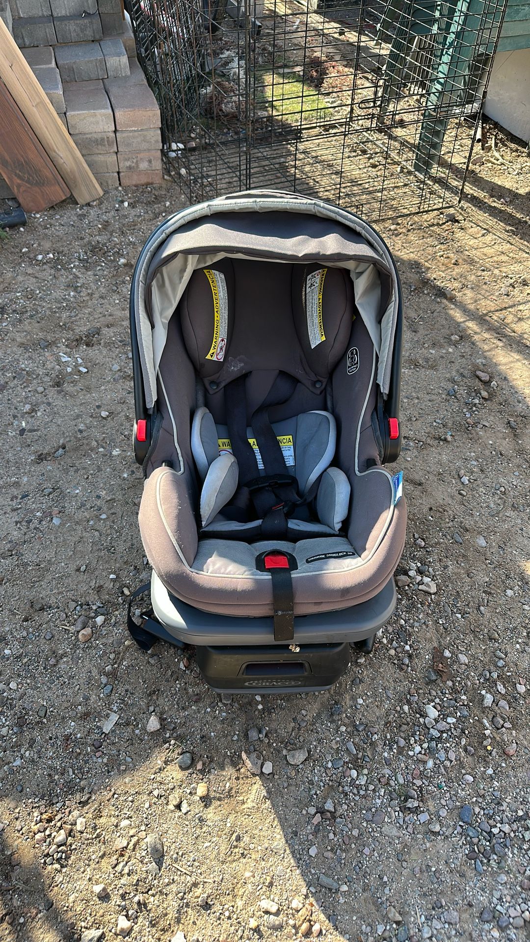 Graco infant child car seat with base