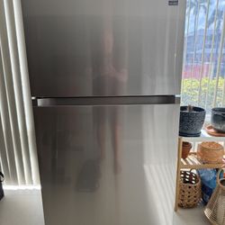 Samsung Freezer And Refridgerator