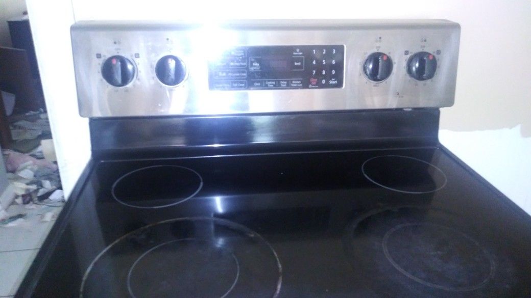 Glass top stove for Sale in Hudson, FL OfferUp