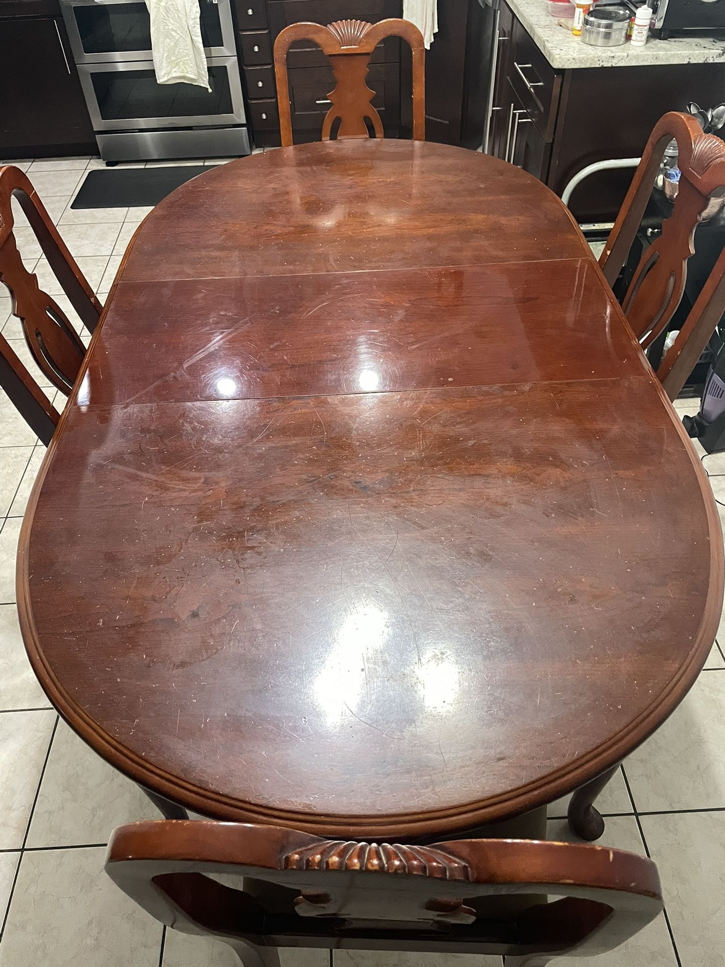 Dining Table (w/ 6 Chairs)