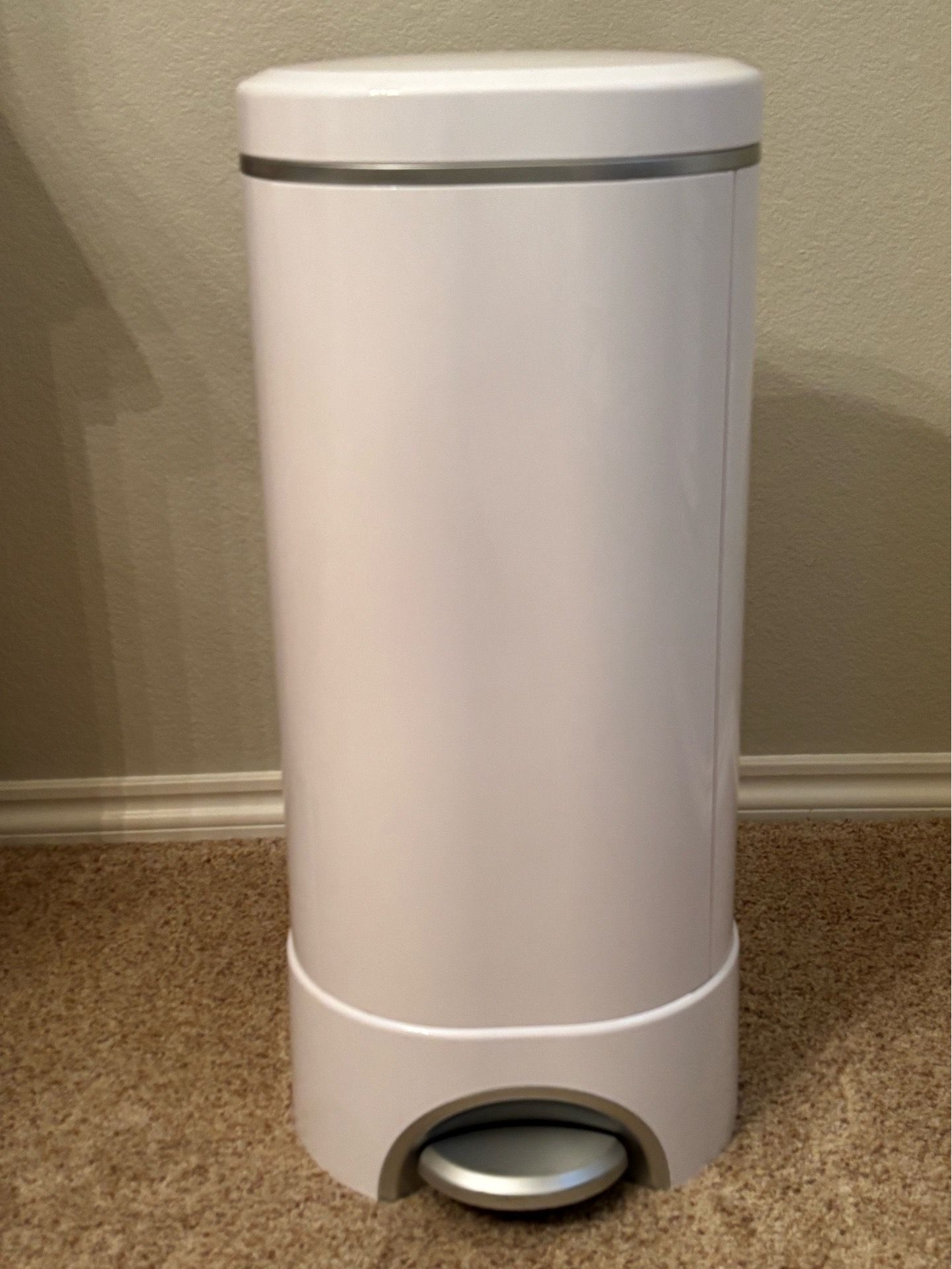 Munchkin Step Diaper Pail