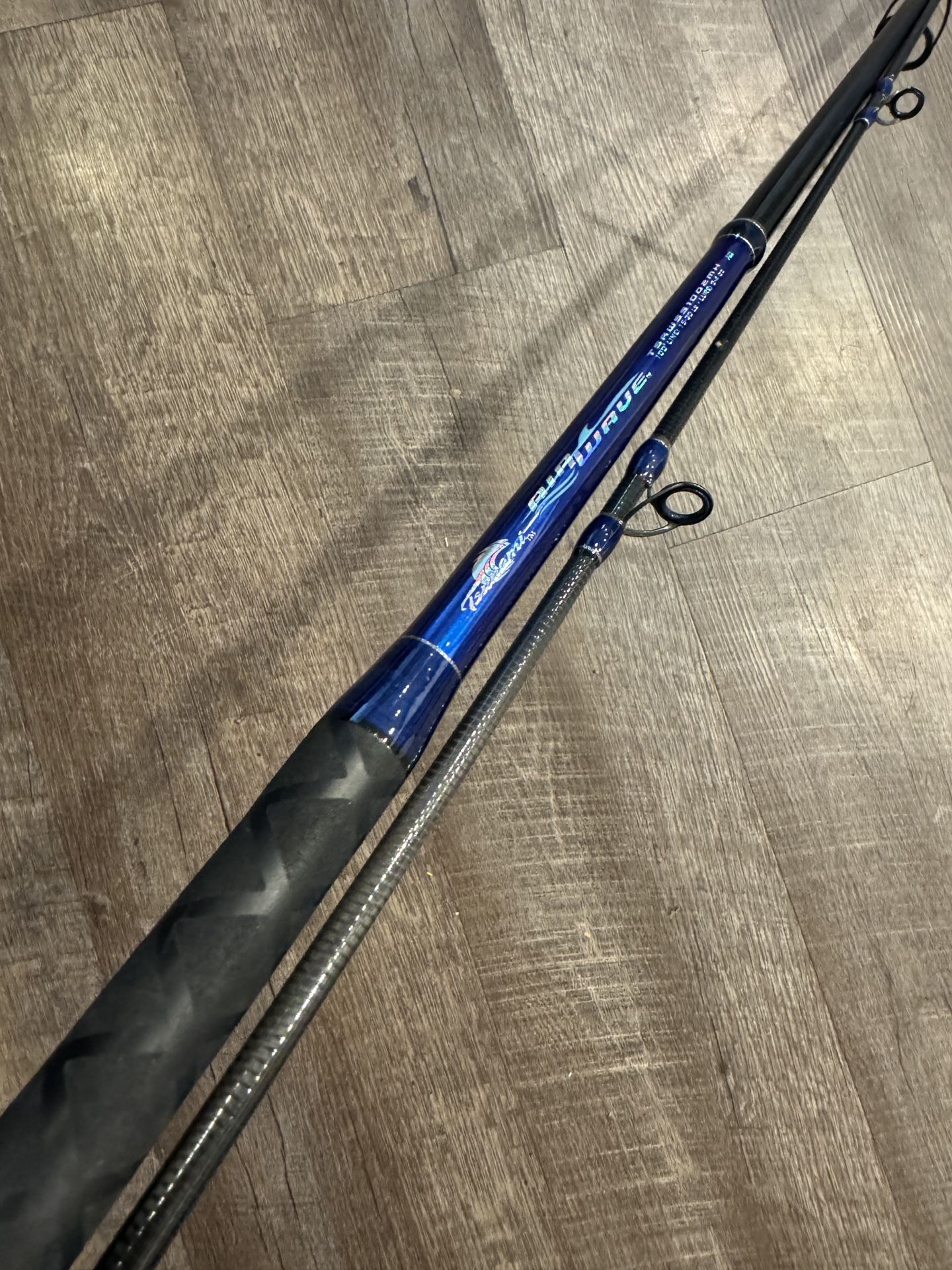 Tsunami Surf Rod 10’ 15-30 2-4oz  Surf Fishing Rod