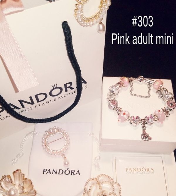 New Adult Pink Mini Mouse Pandora bracelet