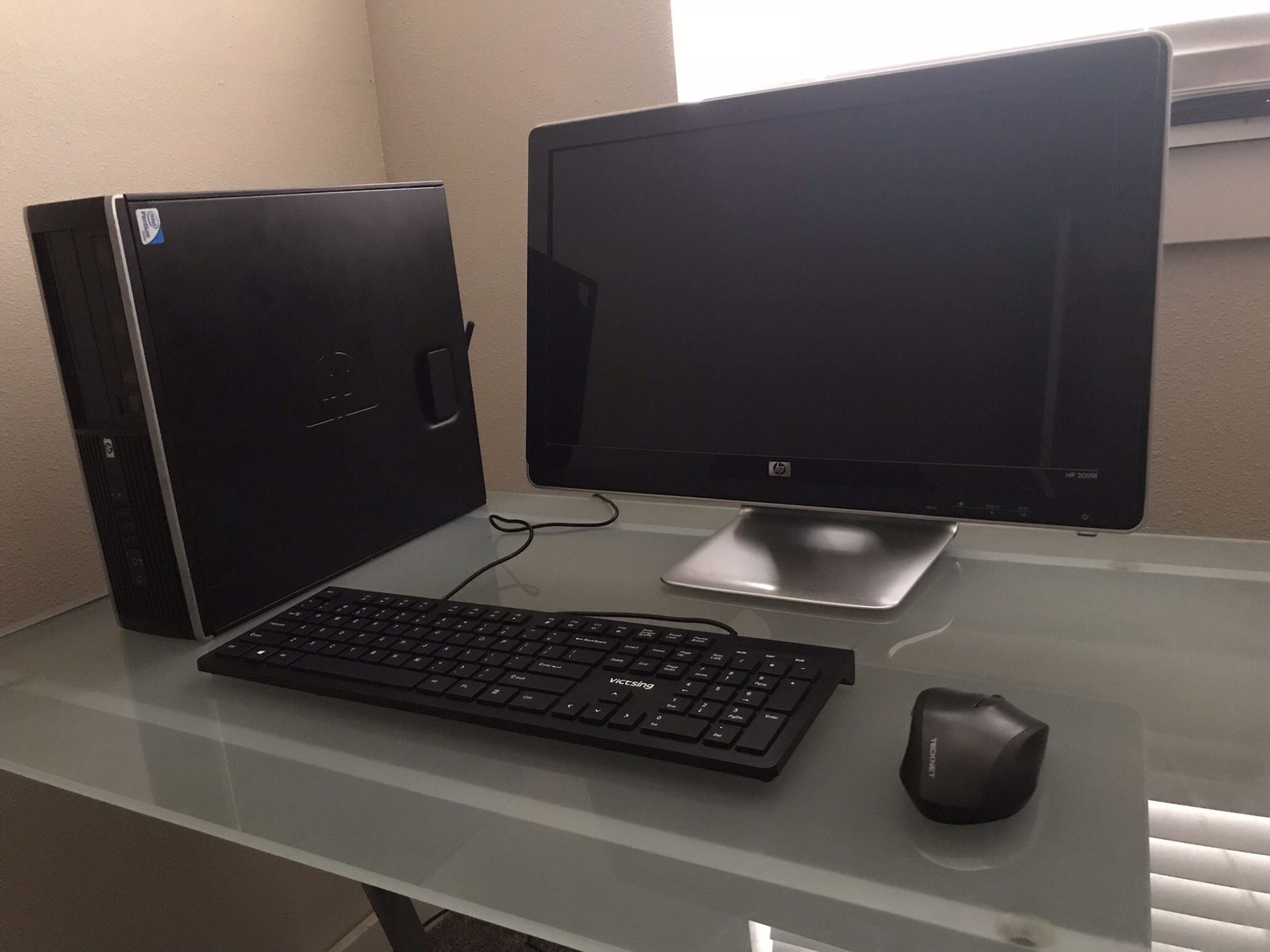 HP Compaq 6000 ~ Windows 10 ~ Bluetooth ~ Wifi ~ Runs Like New!