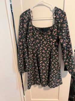 Long sleeve floral dress Large