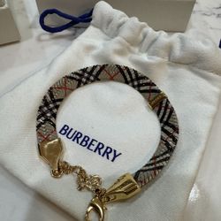 BURBERRY BRACELET 