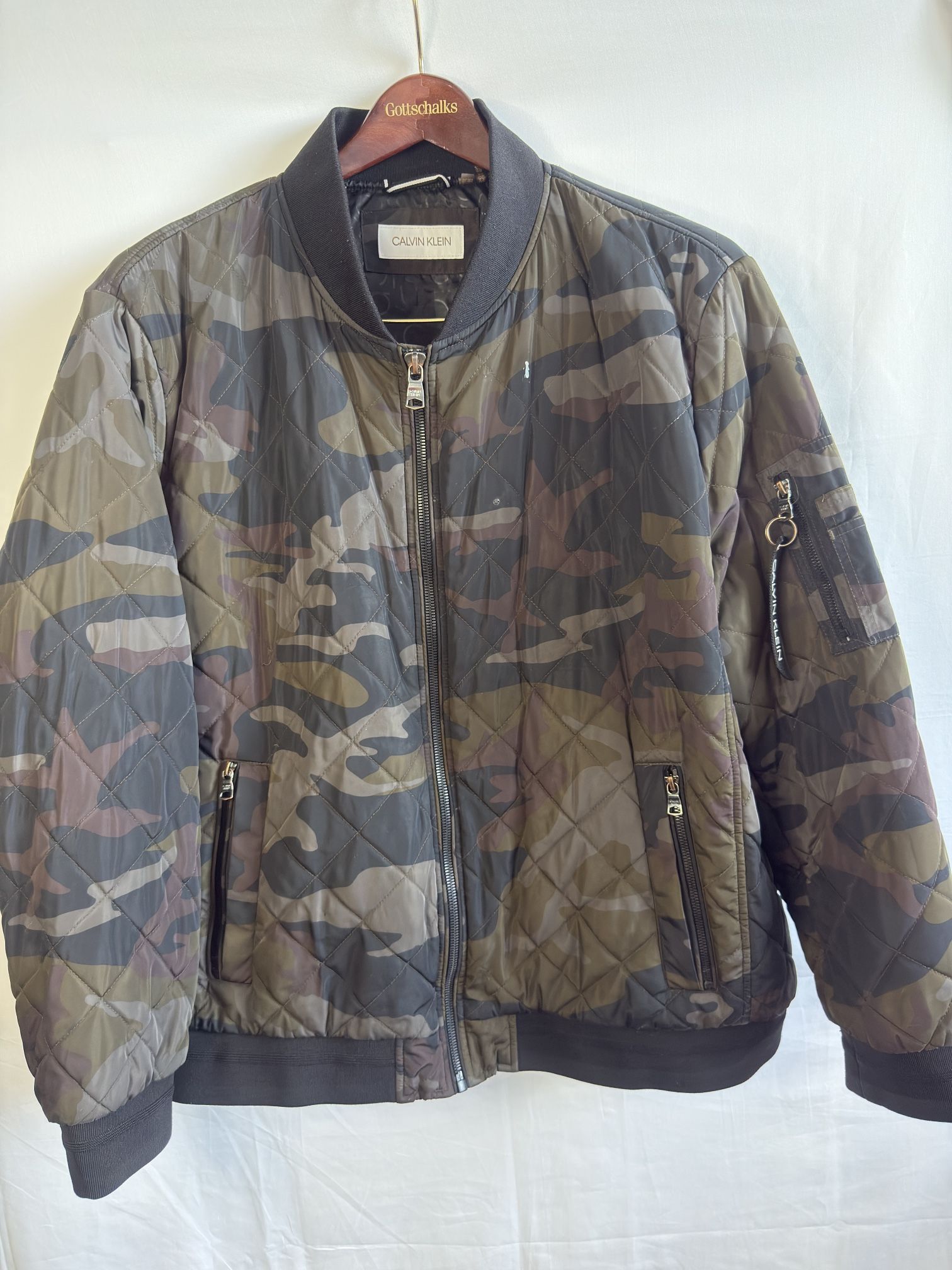 Calvin Klein Camo Quilted Bomber Jacket – Size 2XL