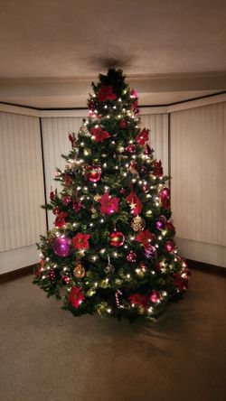 9ft Hard Needle Pine Christmas Tree