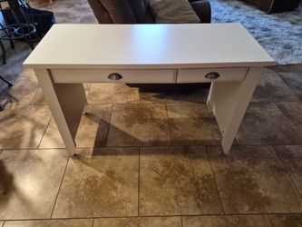Desk!