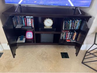 Dark walnut Tv center hold 60 inch tv
