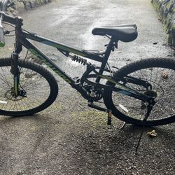 Used Schwinn 29” Knowles Mountain Bike