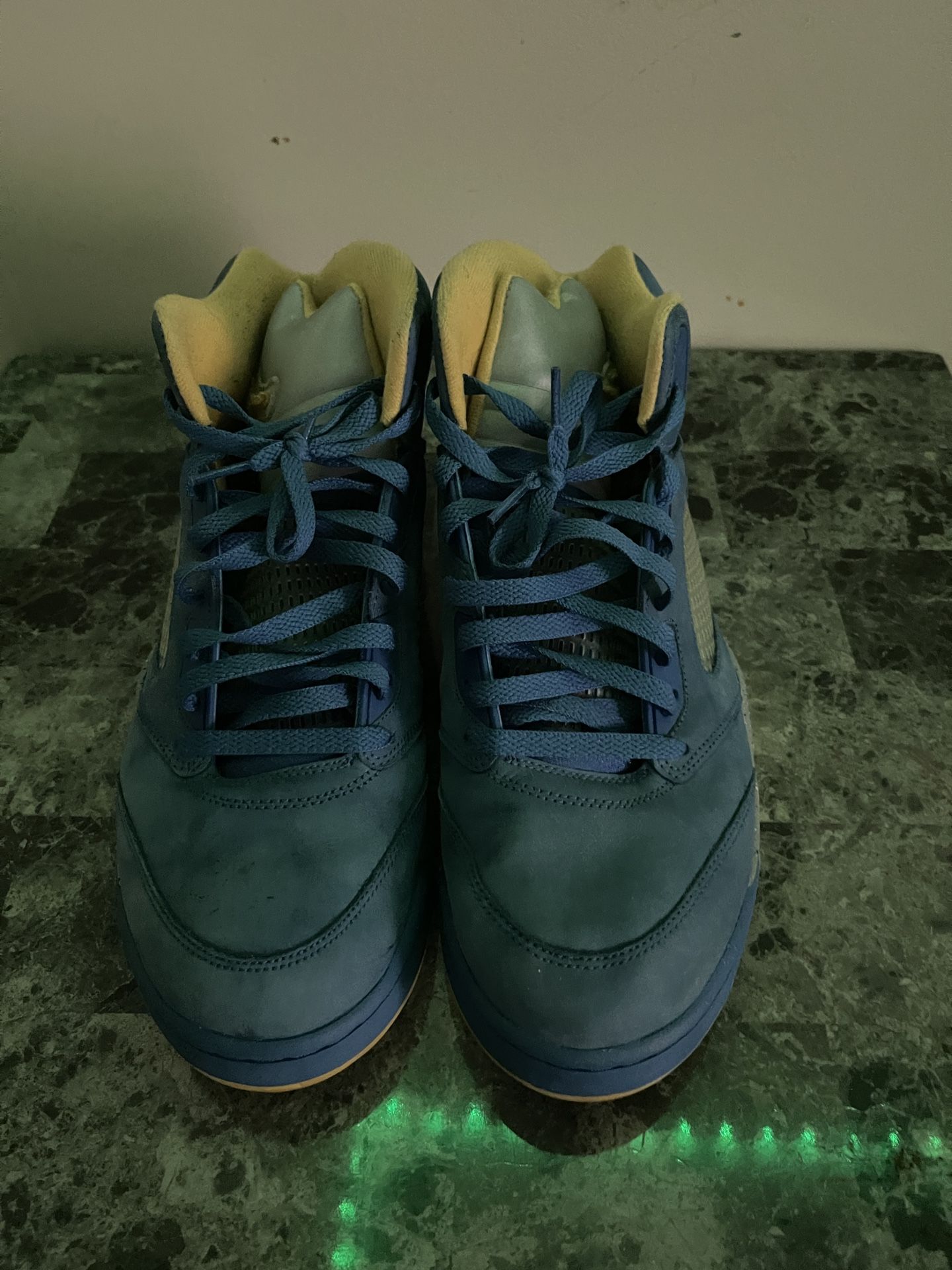 Air Jordan 5 laney