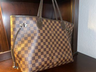 Brown Checkered Purse With Red Interior
