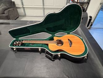 Acoustic Yamaha electric guitar