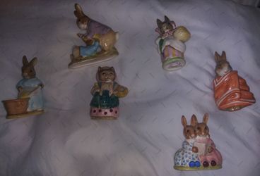 6 Beatrix Potter Figurines