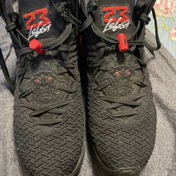 Le Brons J