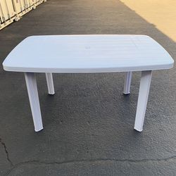 (NEW) $19 Large Plastic Table Outdoor Furniture w/ Hole for Patio Umbrella 54x33x28 inches 