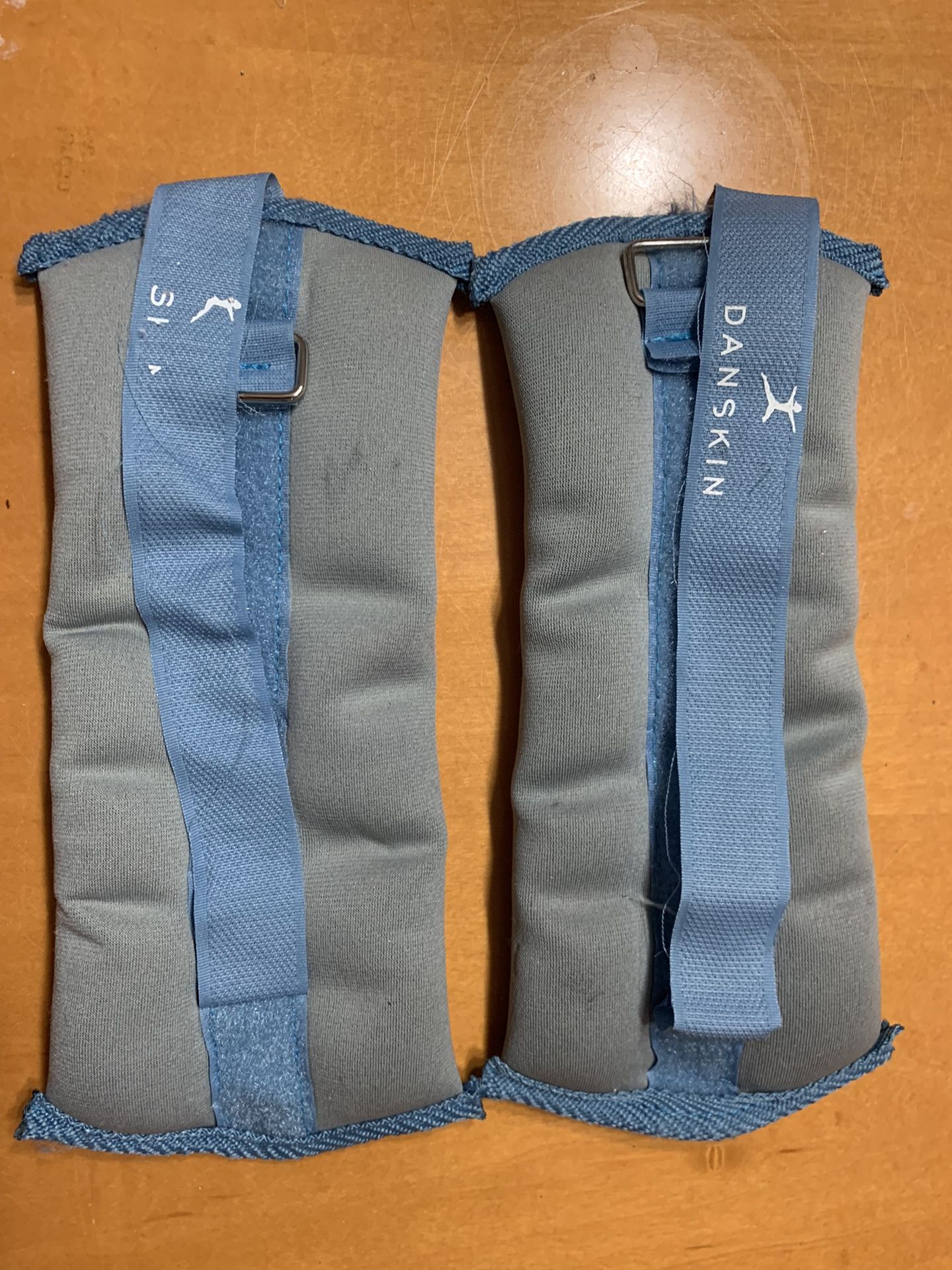Pair of Danskin ankle weights, 5 lbs each. Used in excellent condition Coral Springs 33071