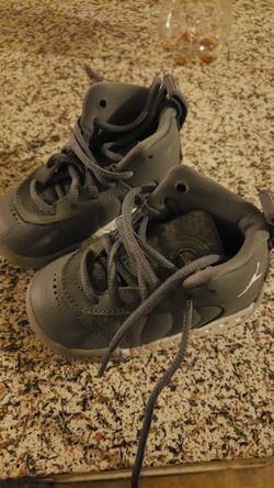Toddlers Jordan shoes only used once size 4c