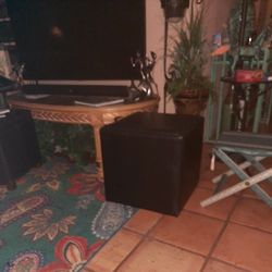 Leather Hassek FOOT Stool OttOMAN