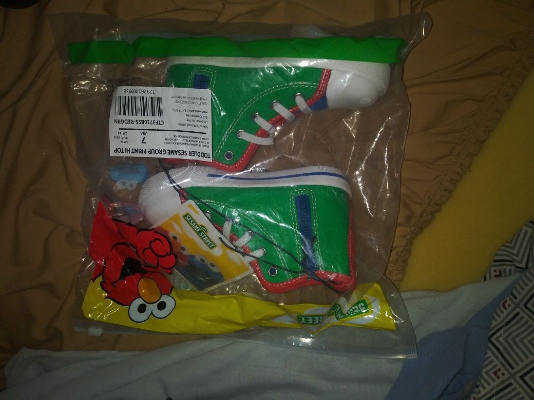 Sesame Street Elmo Shoes Brand New