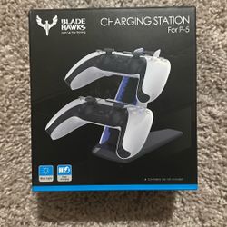 Blade Hawks Charging Station For PS5
