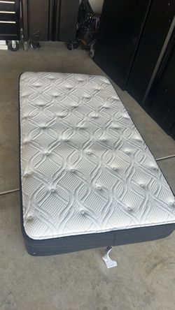 Twin Bed