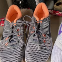 Nike Size 7 Half 30 dollars