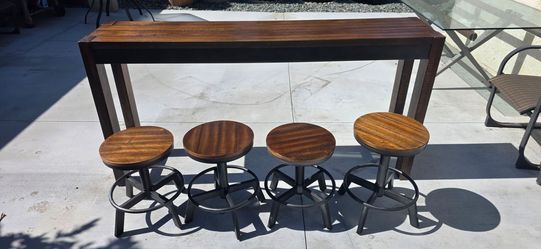 Counter Height Dining Table with Stools