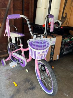 Girls Shwinn bike
