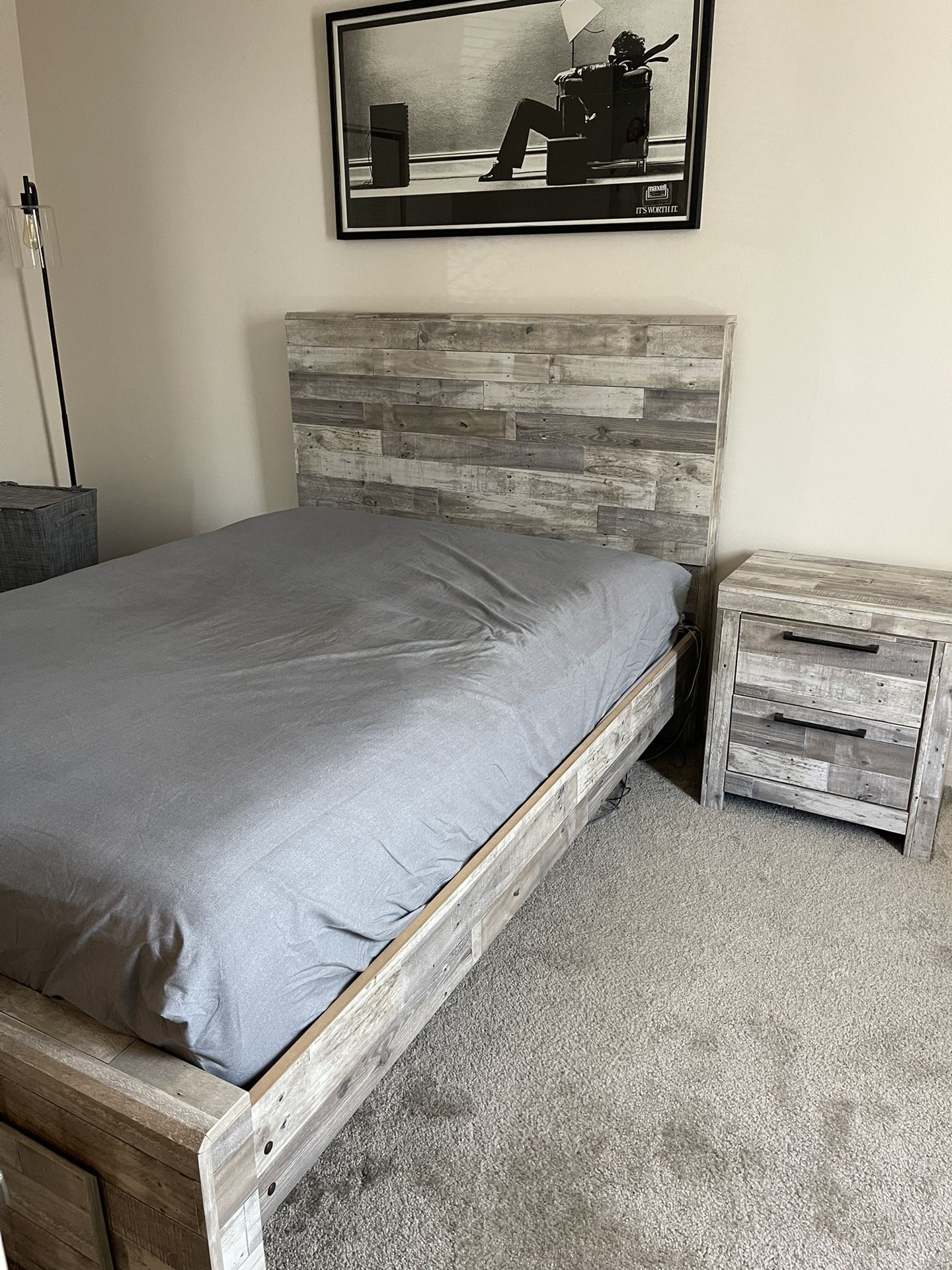Rustic Platform Storage Bedroom Set (Full Size Bed) W/ Nightstand and Dresser