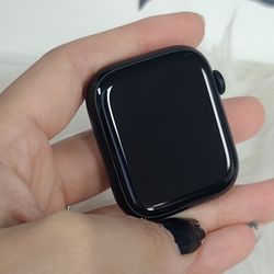 Apple Watch Series 8 - 90 Days Warranty - Best Deal In Town