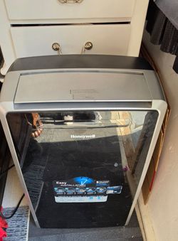 Honeywell Portable AC