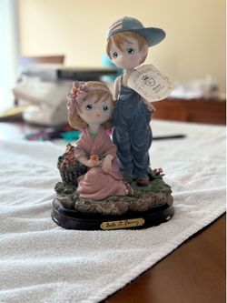 Belle & Bunny figurine