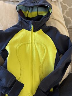Unique Colorway LuluLemon Scuba Hoodie, Size 4