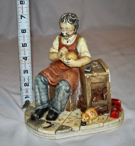 The Toymaker Handpainted Stoneware Naturecraft Congleton England 1975 Ref# 850