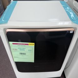 Samsung Electric Dryer in Ivory