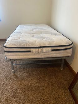 Twin Bed - Like New - Smoke Free Home