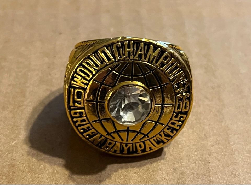 Green Bay Packers 1966 World Champions (Bart Starr) Ring size 11