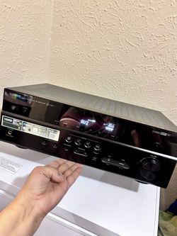 Yamaha audio stereo receiver like new
