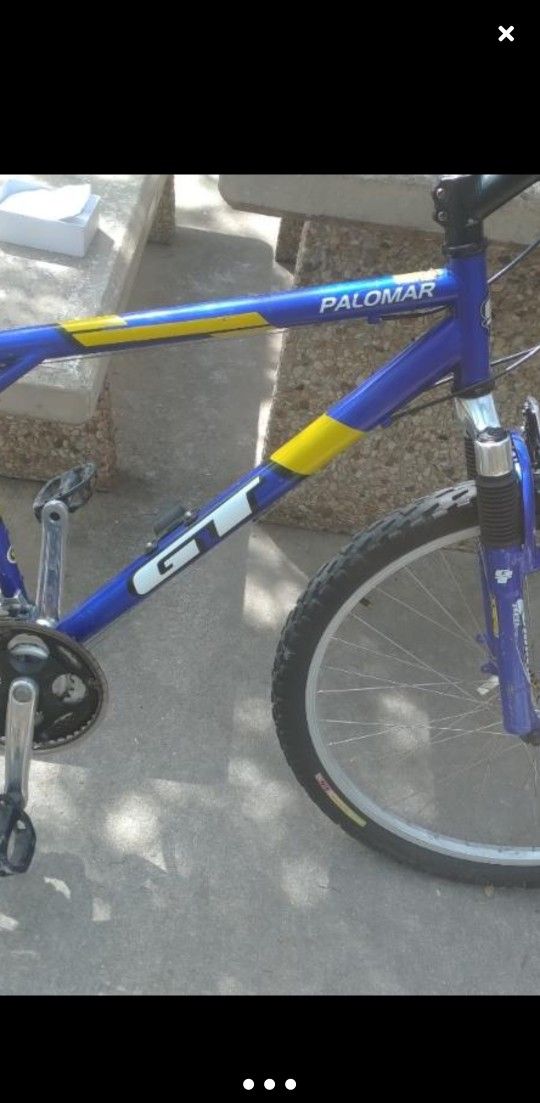 GT Avalanche Pro Mountain Bike