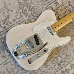 Fender '52 Telecaster Crafted in Japan TL52-BTX Aged Dirty Blonde w/ Bigsby Tremelo and USAPickups  (MINT)