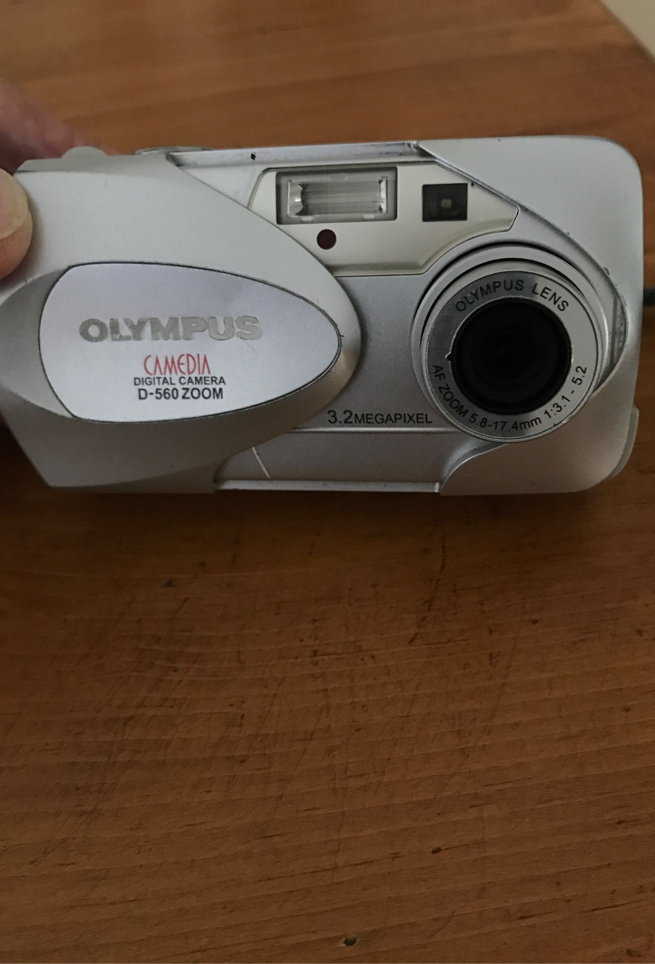 Olympus digital Model D – 560 zoom