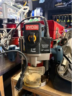 Ryobi 1/2” plunge router