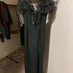 Woman’s Formal Long Black Dress