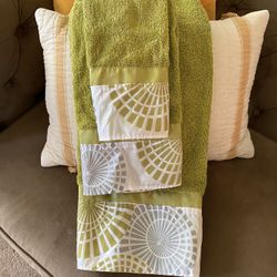 4 Piece Bathroom Set