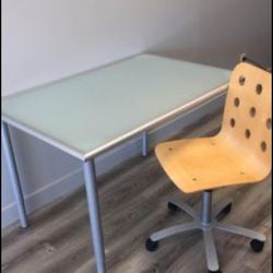 Glass Desk - Table