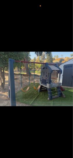 Swing set