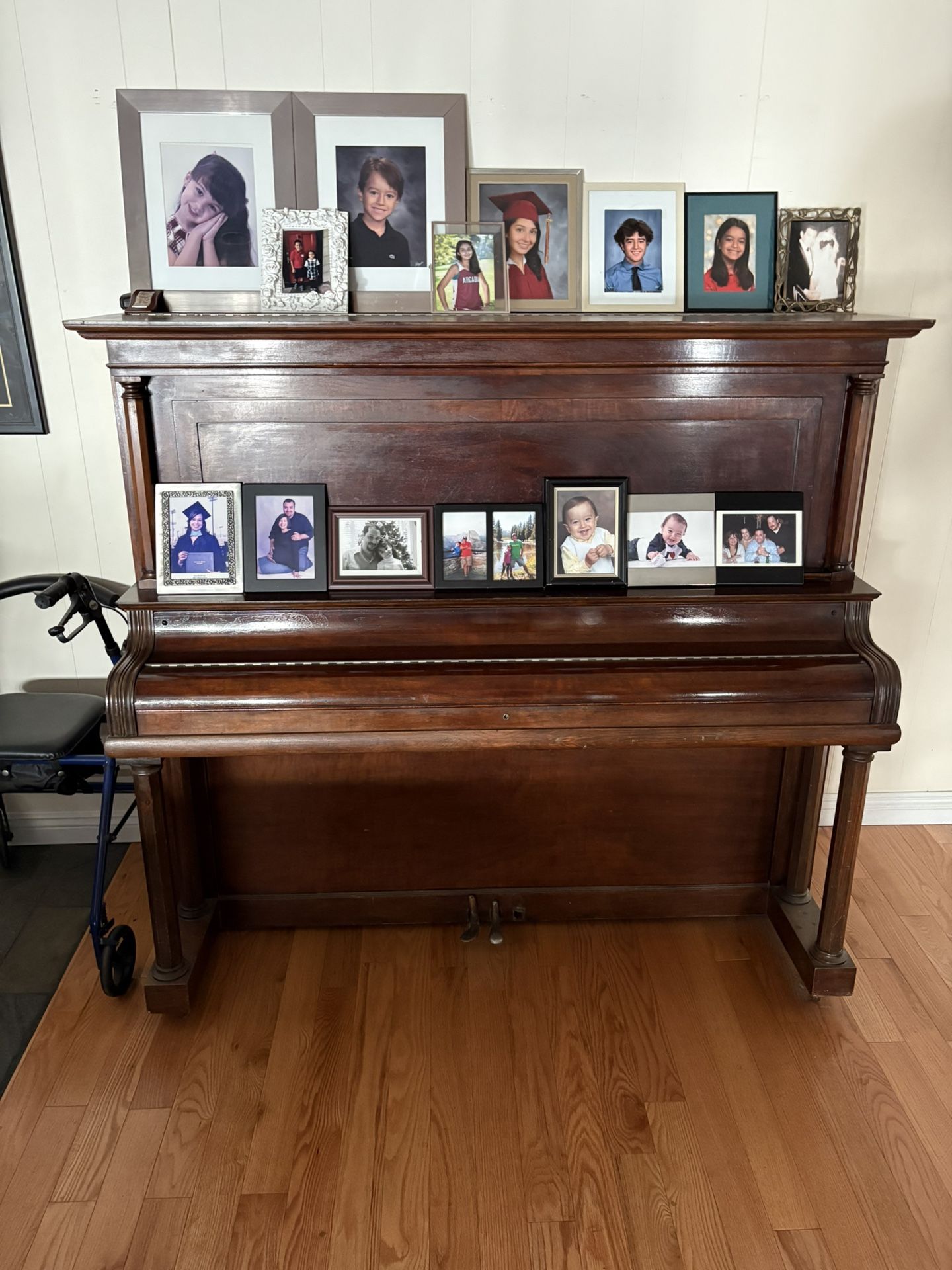 Free - Great Sounding Upright Piano