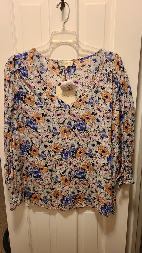 Womens floral top